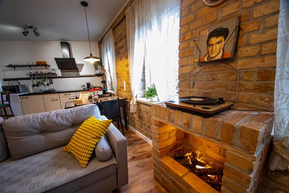 Apartament Marklissa Лесьна Экстерьер фото
