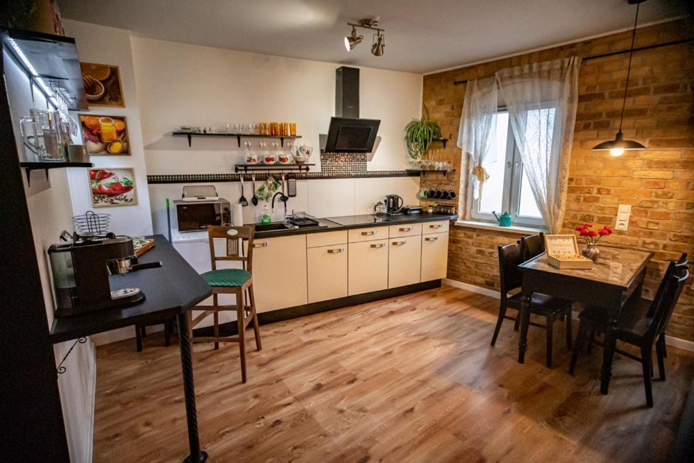 Apartament Marklissa Лесьна Экстерьер фото