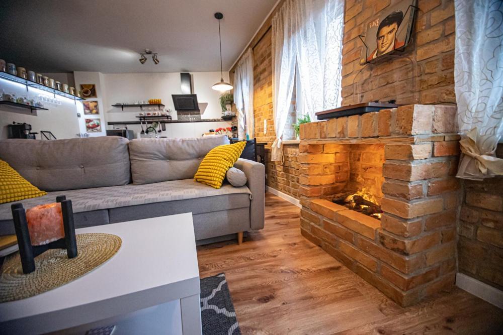 Apartament Marklissa Лесьна Экстерьер фото